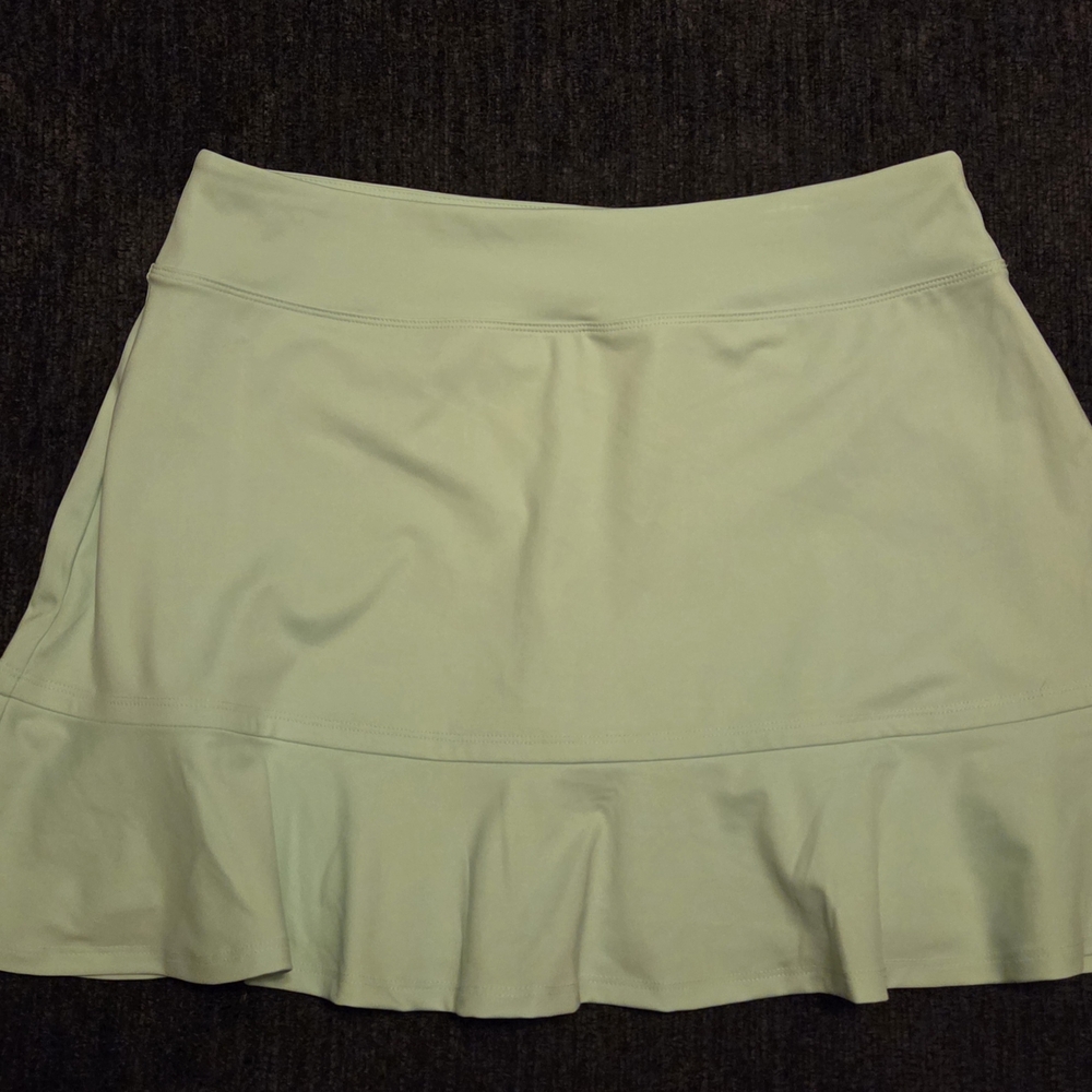 Tommy Bahama Pale Mint Ruffle-Hem Mini Skort. Size L